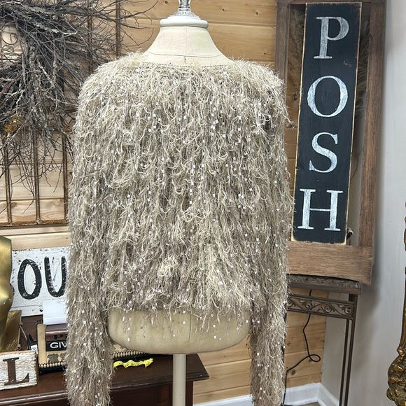 NWT Fuzzy Garland Sweater - Picture 5 of 12